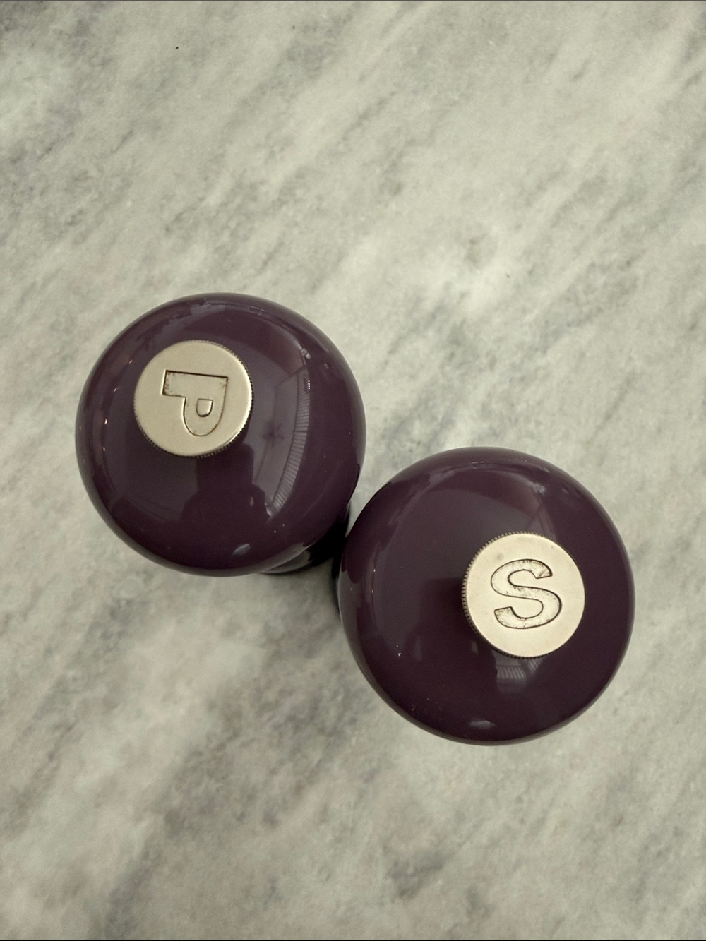 Le Creuset Salt and Pepper Mill Set - Picture 3 of 3